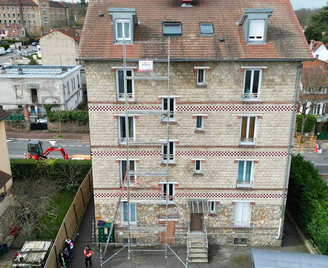 Nettoyage de toiture à Aigremont (78240) - ETS B.Marchal Couverture dans les Yvelines (78)